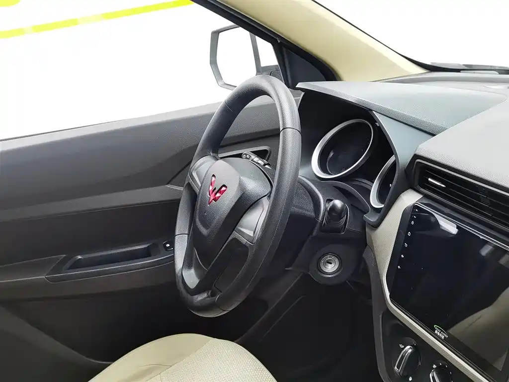 Wuling Hongguang 2021 facelift 1.5L S standard electric power assist LAR купить на сайте DeffCars