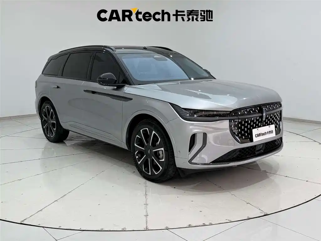 Voyager 2023 2.0T four-wheel drive Zunrui hybrid version купить на сайте DeffCars