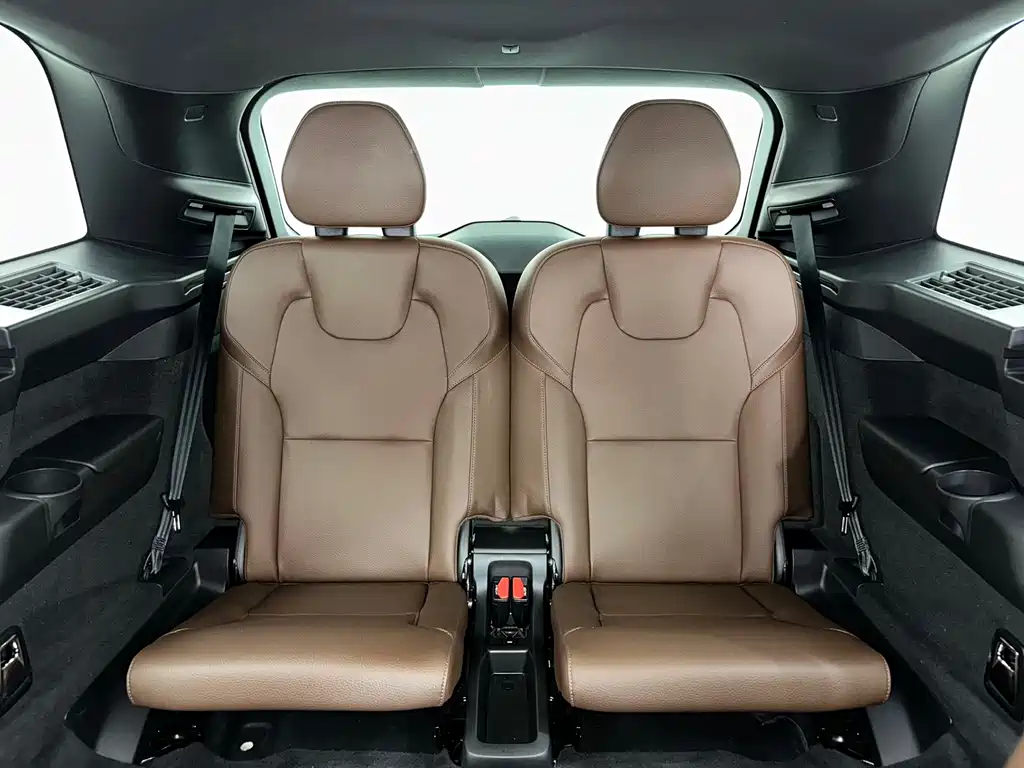 Volvo XC90 2021 B6 Zhiyi Luxury Edition 7 seats купить на сайте DeffCars