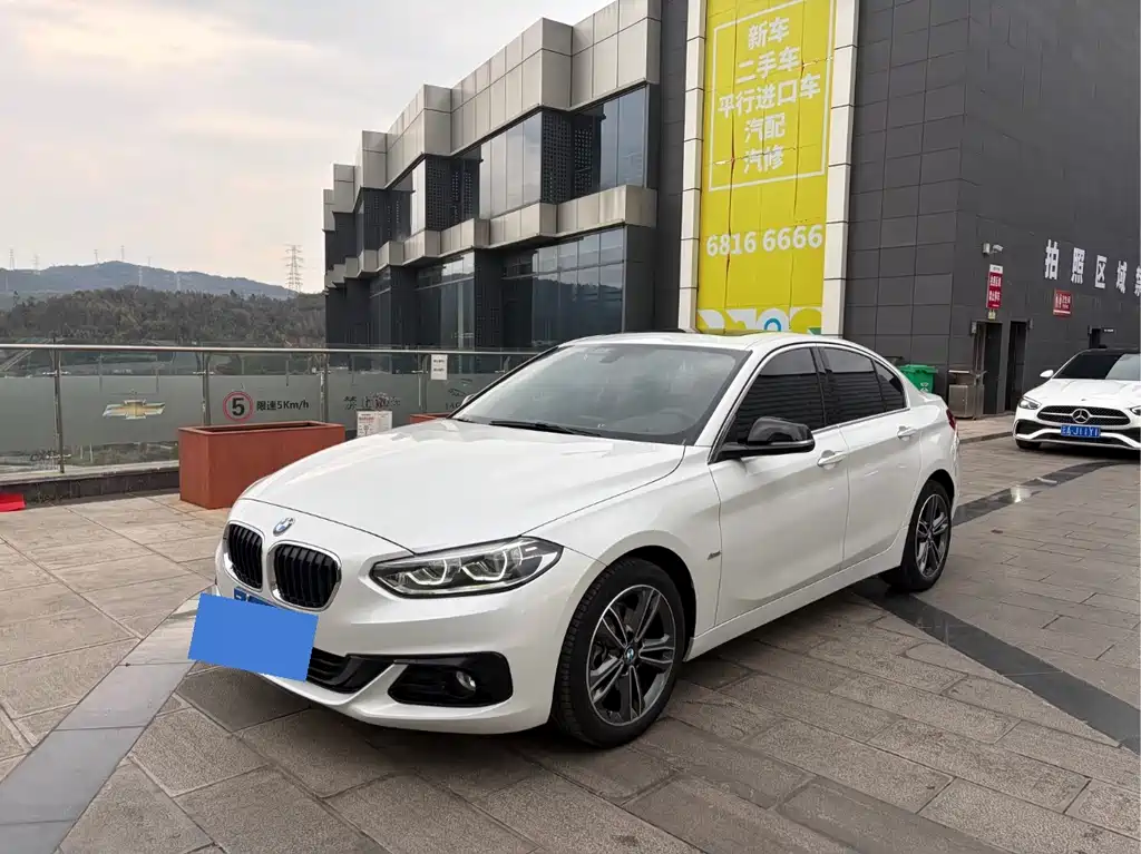BMW 1 Series 2017 118i Sports купить на сайте DeffCars