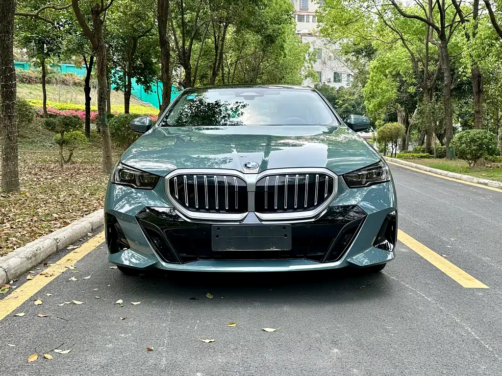 BMW 5 Series Imported 2024 525i M Sports Package купить на сайте DeffCars