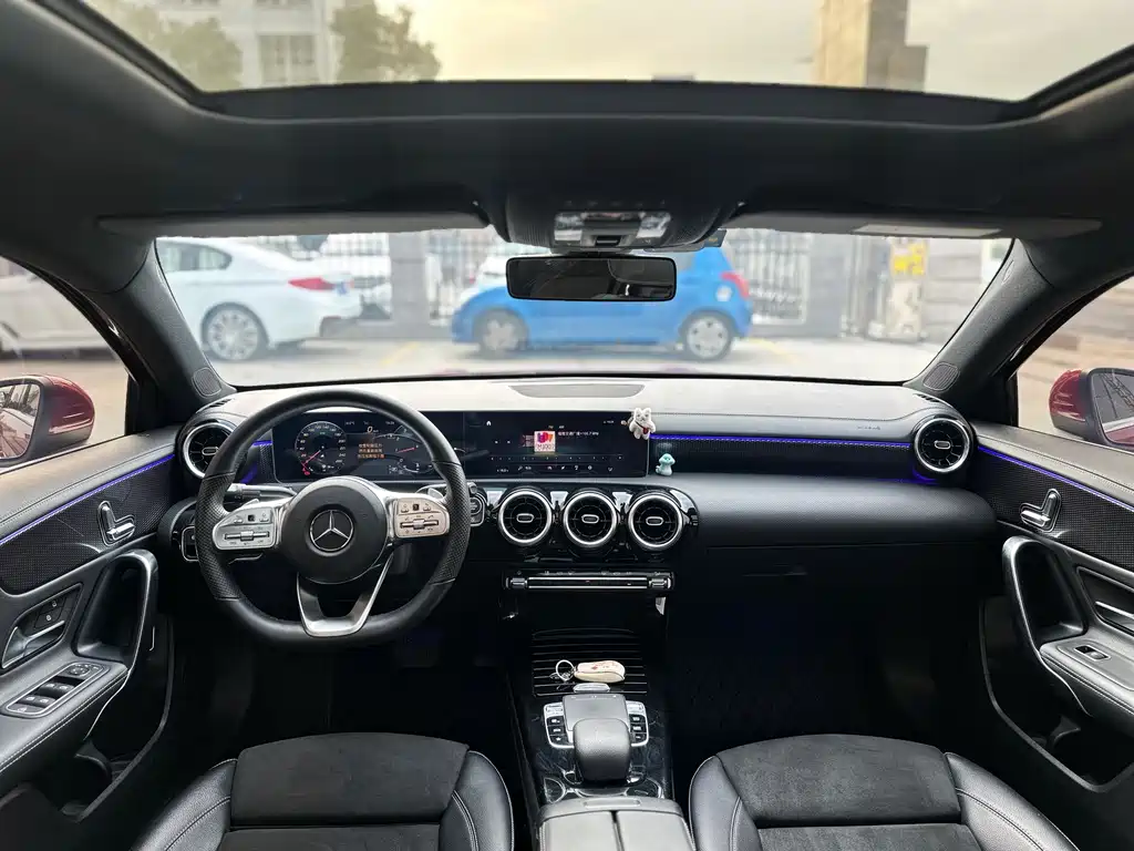 Mercedes-Benz A-Class 2019 A 200 L Sports Sedan купить на сайте DeffCars