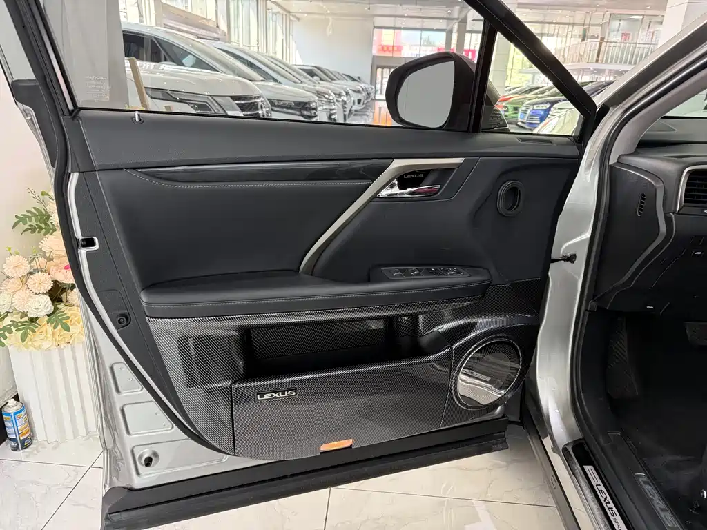 Lexus RX 2020 facelift 300 two-wheel drive elite version купить на сайте DeffCars