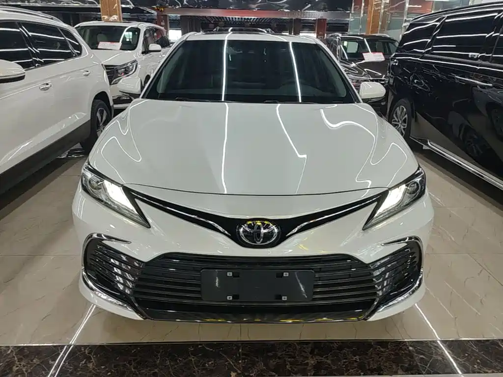 Camry 2023 2.0g Deluxe Edition купить на сайте DeffCars
