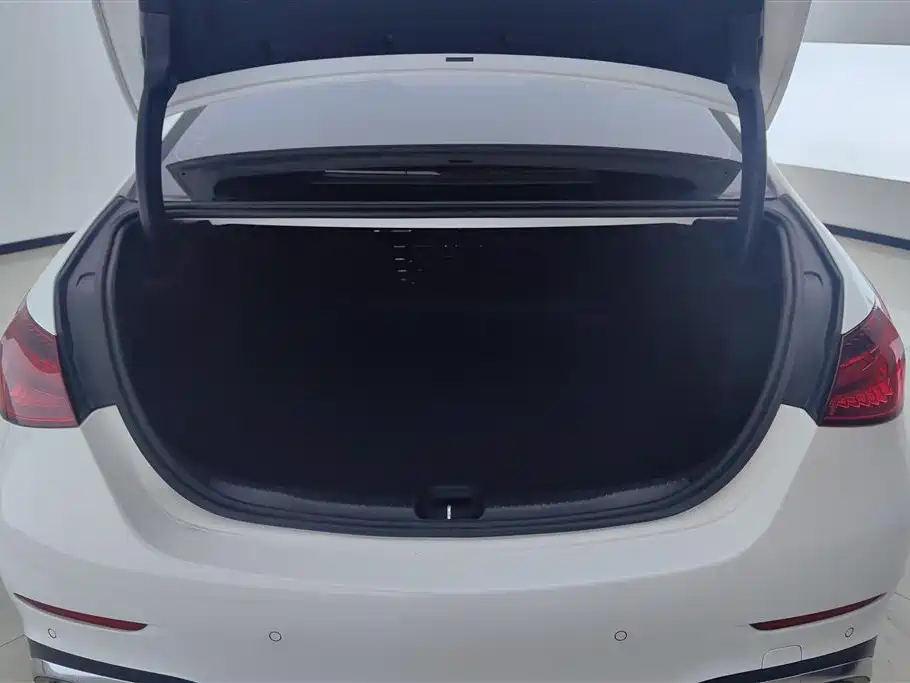 Mercedes-Benz C-Class 2022 facelift C 260 L sports version купить на сайте DeffCars