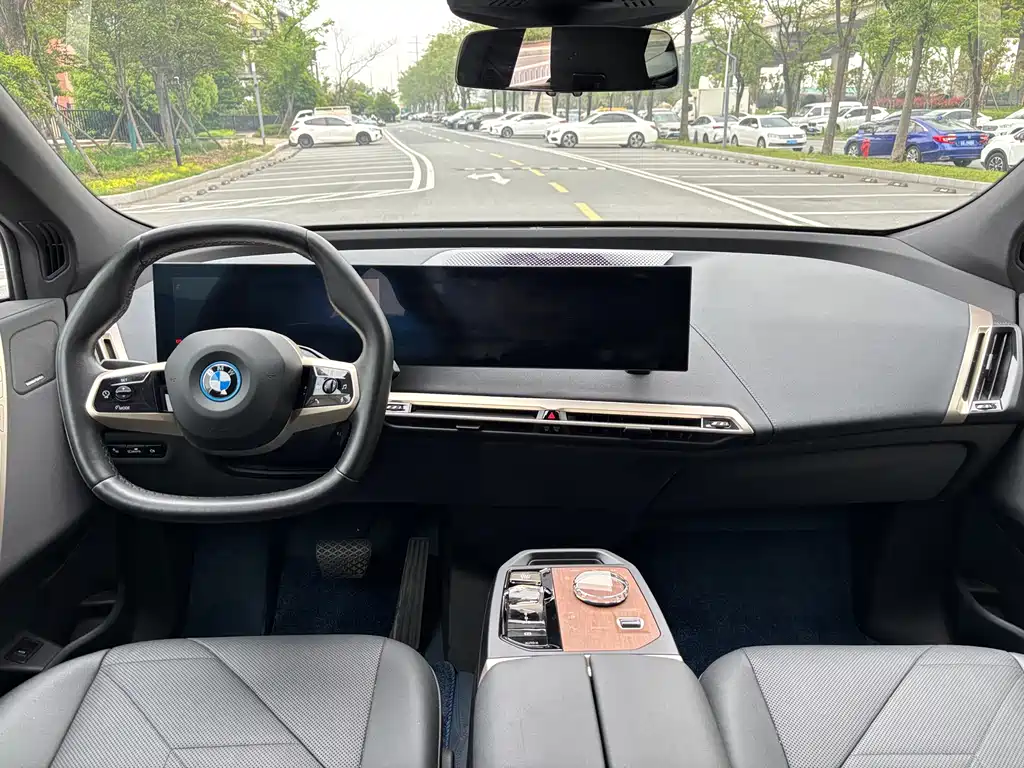 BMW iX 2022 xDrive40 купить на сайте DeffCars