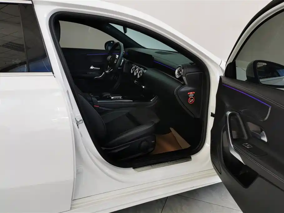Mercedes-Benz A-Class 2022 Model 2 A 200 L Sports Sedan Fashionable купить на сайте DeffCars