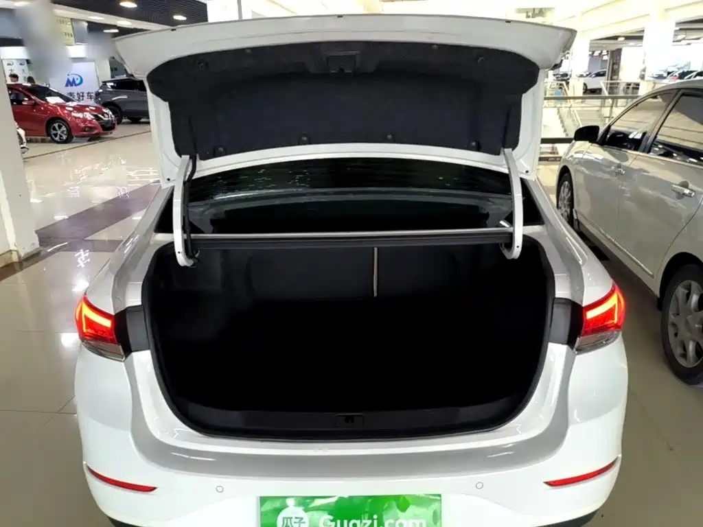Yinglang 2019 15T dual-clutch interconnected elite model National VI купить на сайте DeffCars