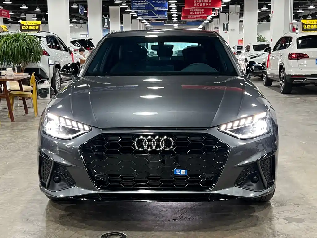 Audi A4L 2025 model 2 million Yuexiang version 40 TFSI luxury and dynamic model купить на сайте DeffCars