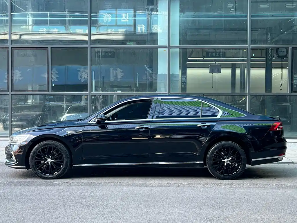 Huiang 2018 380TSI two-wheel drive business version купить на сайте DeffCars