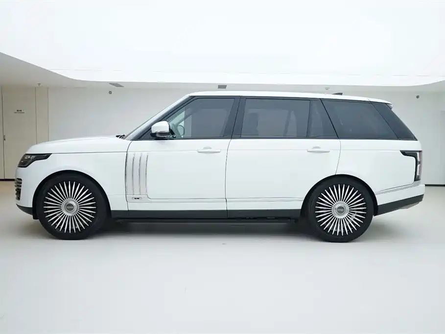 Range Rover 2018 3.0 SC V6 Vogue Extended Edition купить на сайте DeffCars