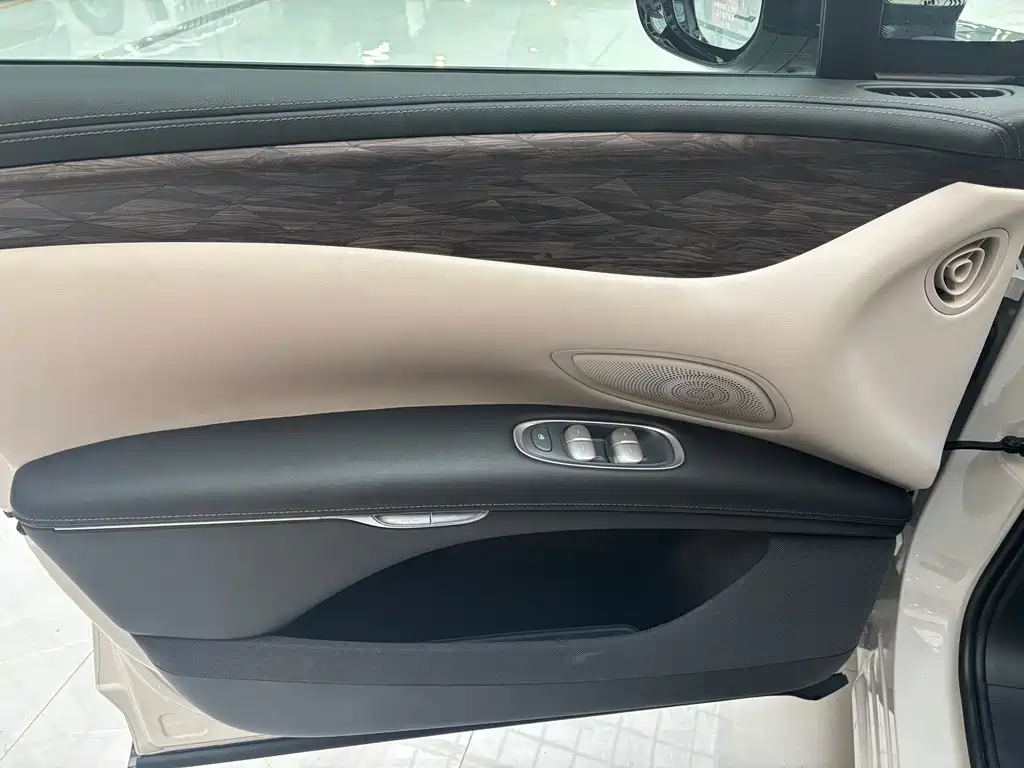 Zhiji LS7 2024 90kWh Max Elite rear-wheel drive version купить на сайте DeffCars