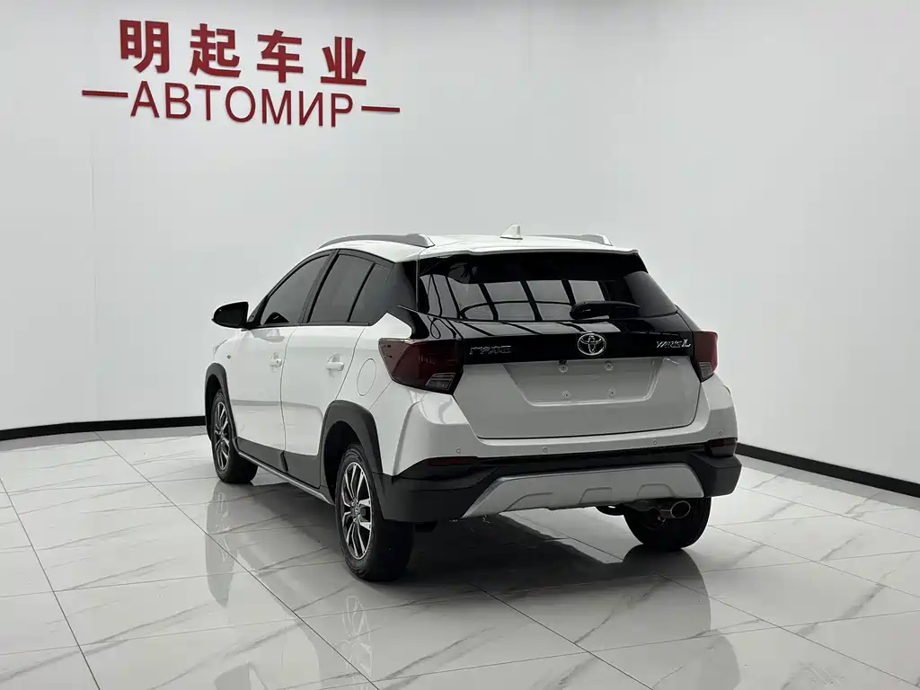 Yaris L Zhixuan 2022 Dazzling X 1.5L CVT Deluxe Plus Edition купить на сайте DeffCars