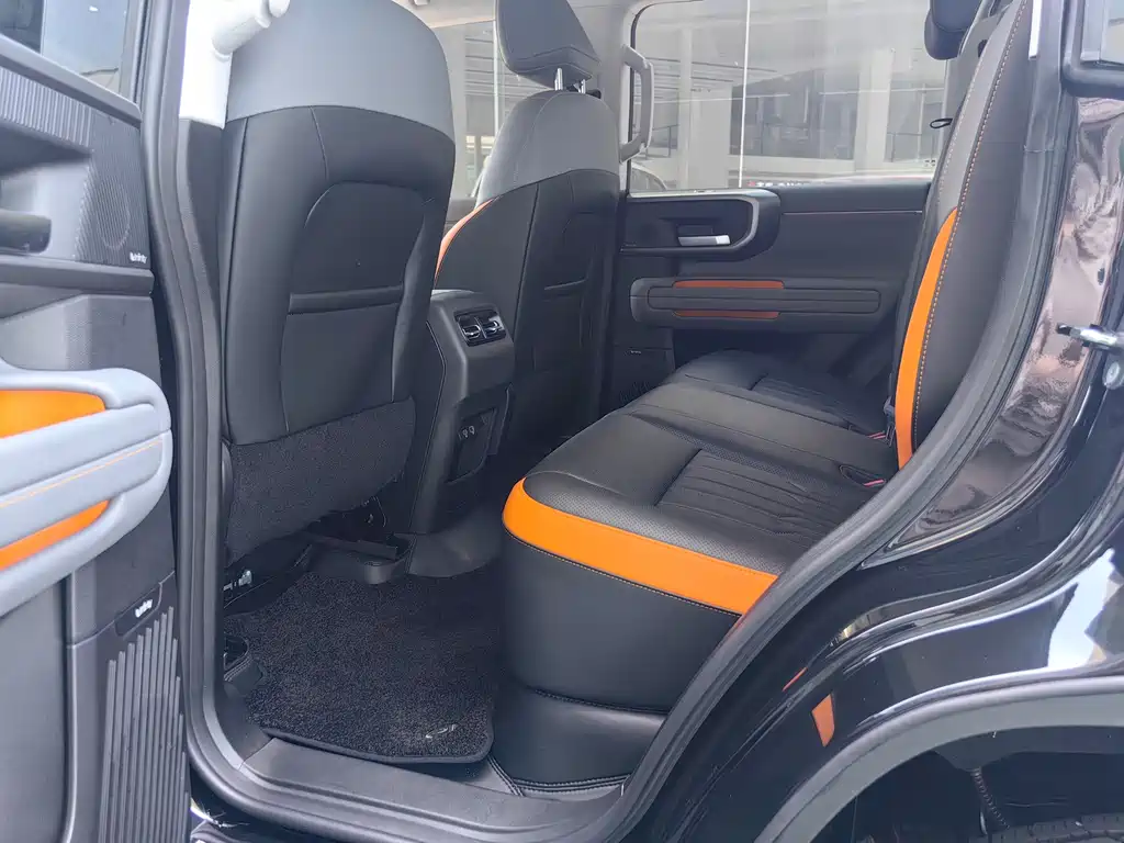Beijing off-road BJ40 extended range 2025 advanced version купить на сайте DeffCars