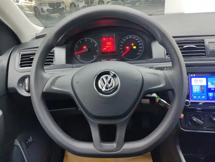 Santana 2021 1.5L automatic fashion version купить на сайте DeffCars