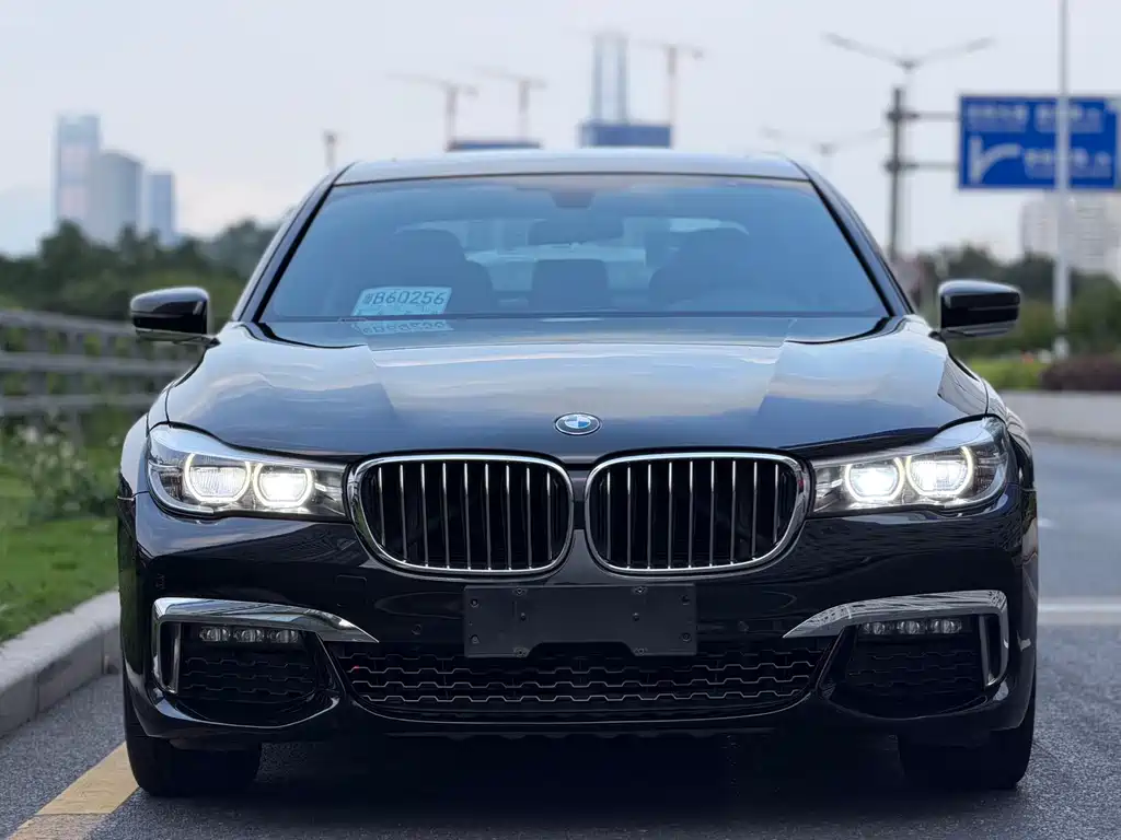 BMW 7 Series 2018 730Li Leading M Sports Package купить на сайте DeffCars