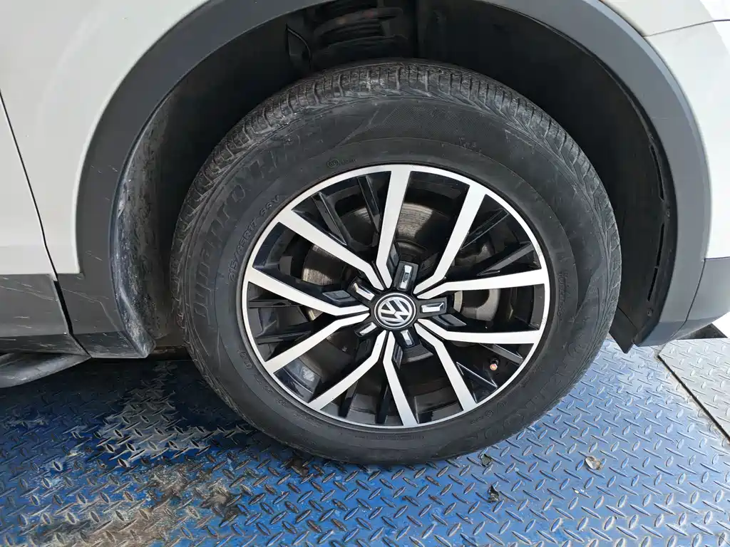 Tiguan L 2018 330TSI automatic two-wheel drive luxury version купить на сайте DeffCars
