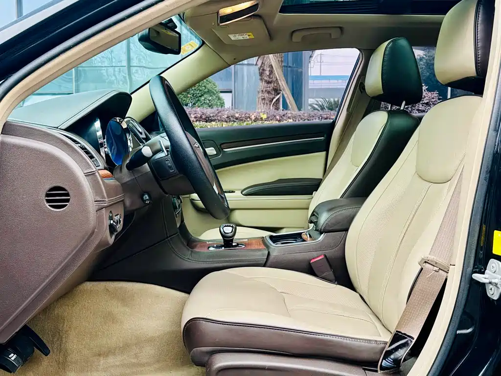 Chrysler 300C imported 2014 3.0L Excellence Edition купить на сайте DeffCars