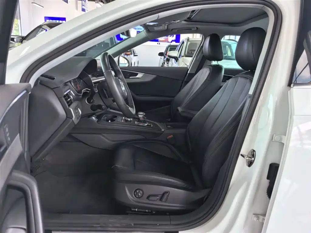 Audi A4L 2018 30th Anniversary Model 40 TFSI Enterprising купить на сайте DeffCars