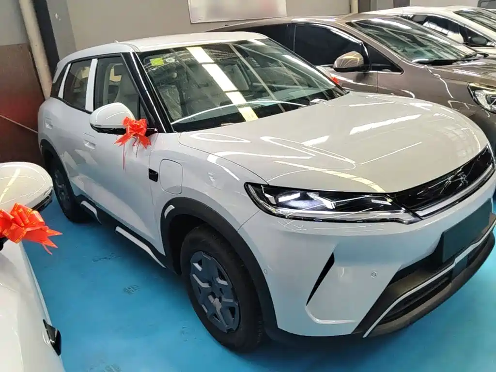 Yuan UP 2025 Smart Driving Edition 401KM Vitality Edition купить на сайте DeffCars