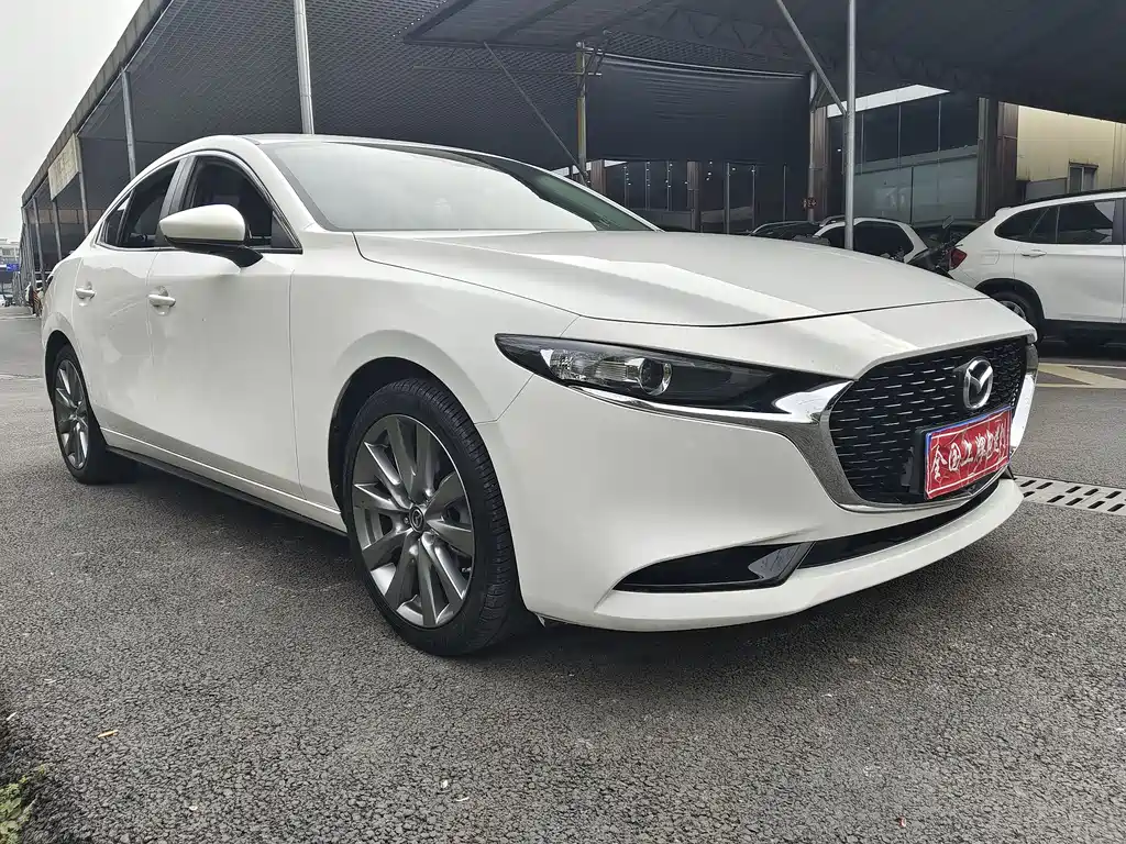 Mazda3 Angkesela 2021 2.0L Automatic Premium Edition купить на сайте DeffCars