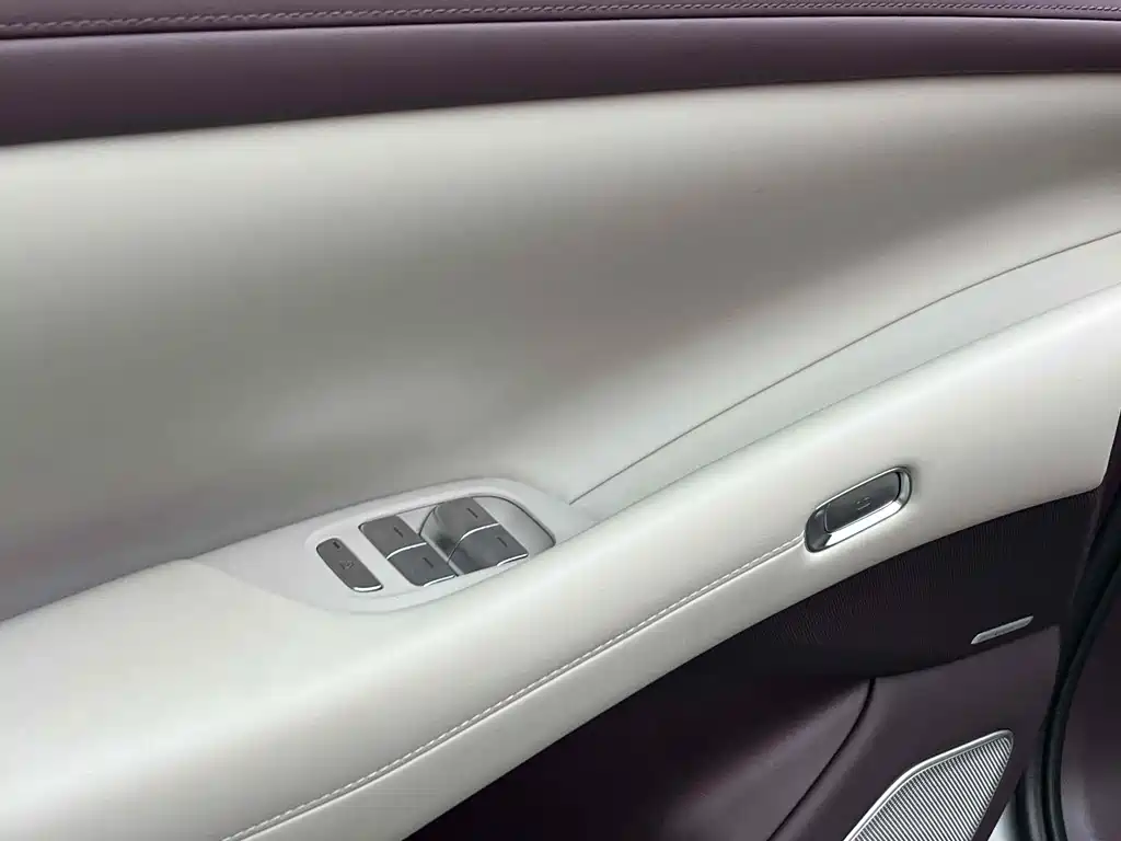 Xiaomi YU7 2025 model ultra-long battery life high-performance four-wheel drive Max version купить на сайте DeffCars