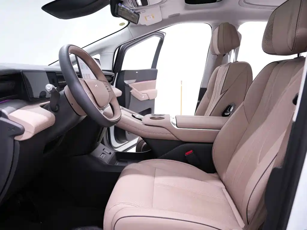 Xpeng X9 2025 pure electric 740 long battery life Max купить на сайте DeffCars