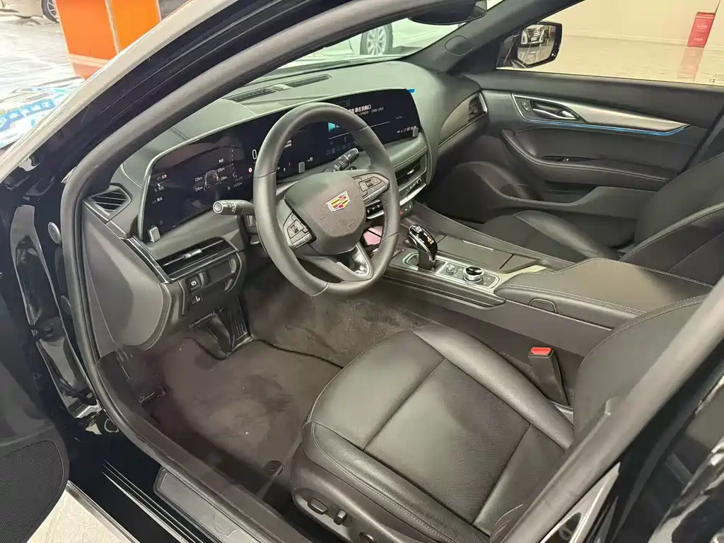 Cadillac CT5 2024 28T Luxury Pro купить на сайте DeffCars