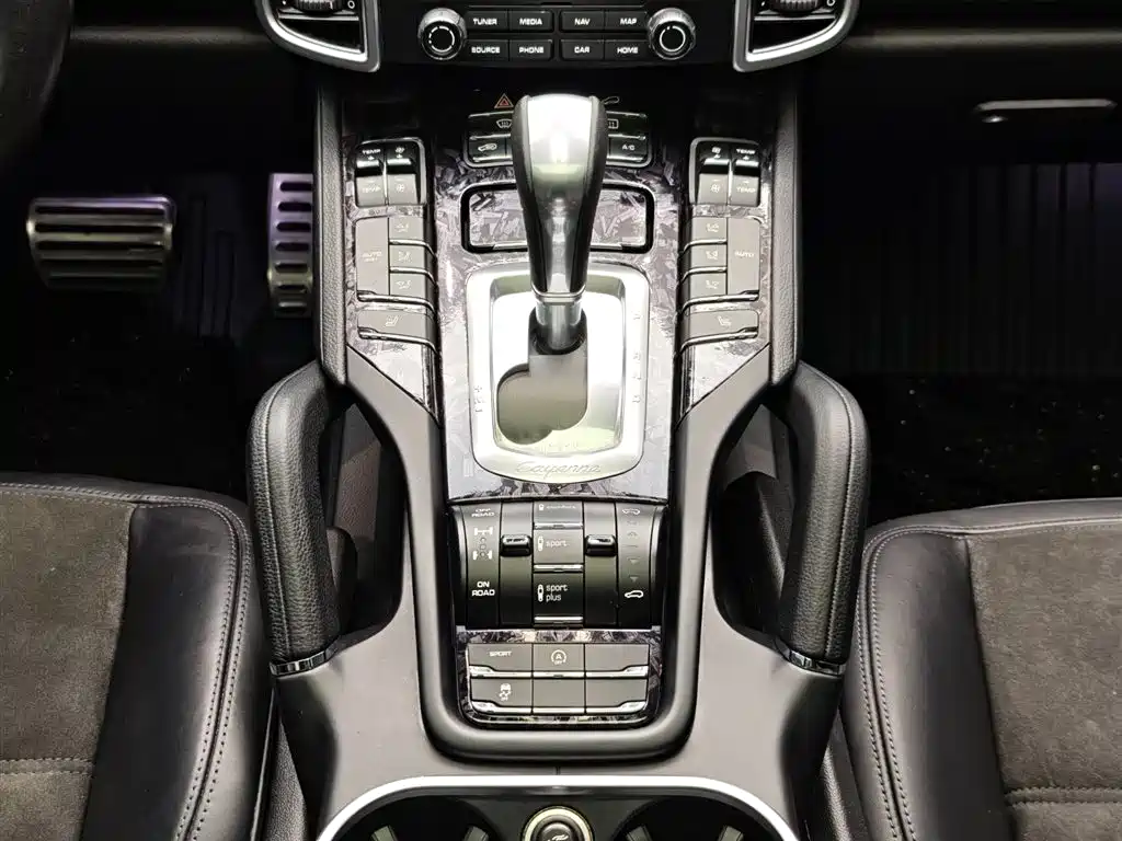 Cayenne 2016 Cayenne Platinum Edition 3.0T купить на сайте DeffCars