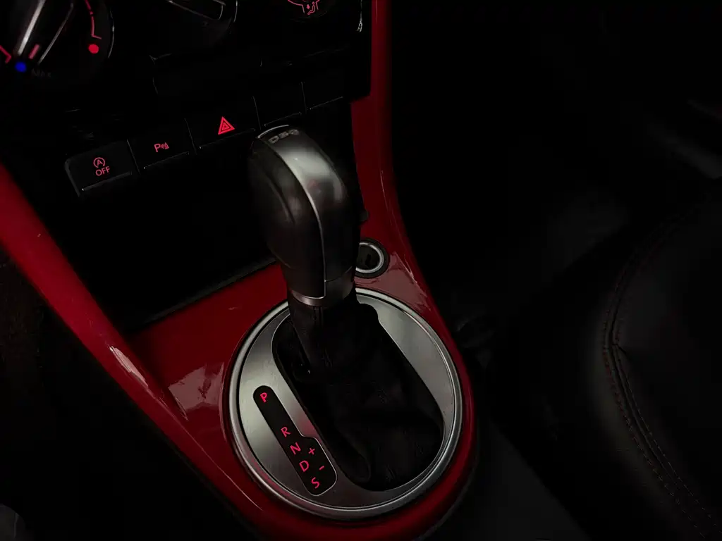 Beetle 2018 180TSI Shangle type купить на сайте DeffCars