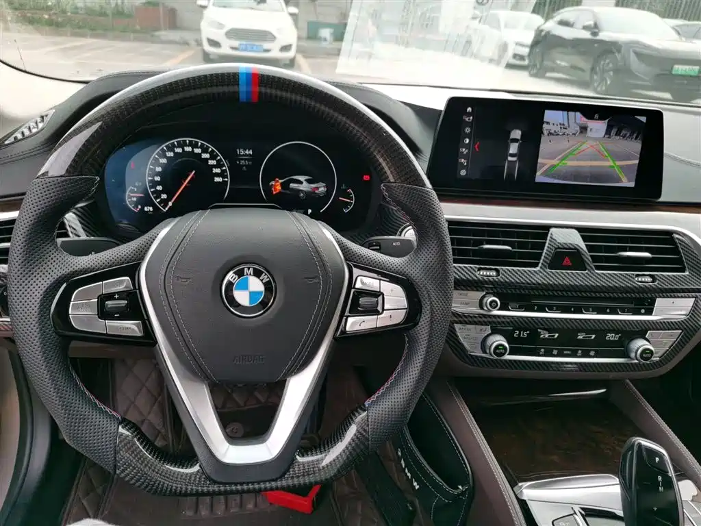 BMW 5 Series 2019 525Li Luxury Package купить на сайте DeffCars