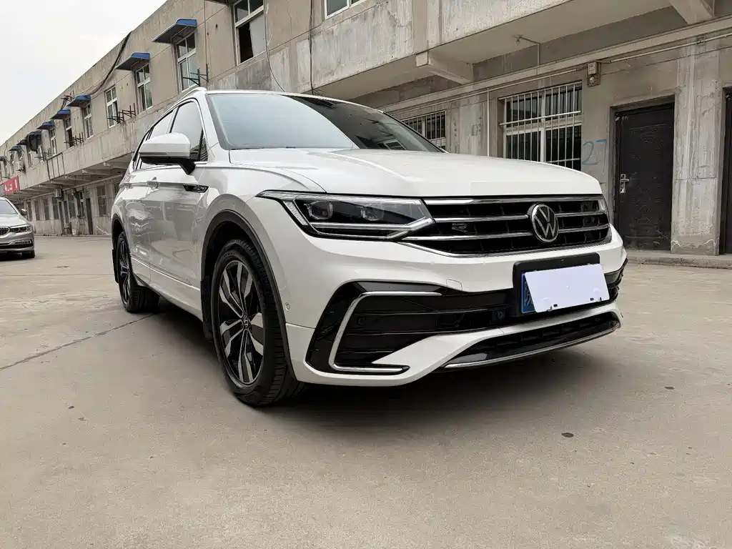 Tiguan L 2022 330TSI automatic two-wheel drive R-Line version купить на сайте DeffCars
