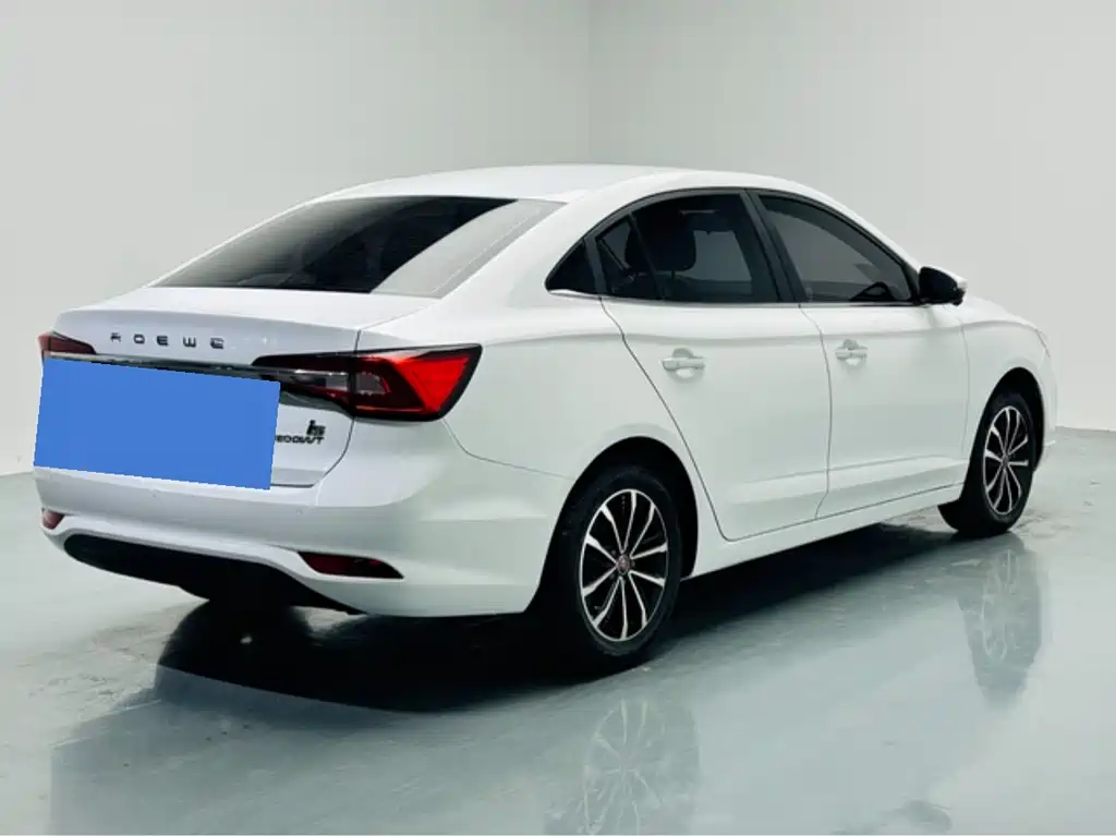 Roewe i5 2020 1.5L automatic 4G Internet leading flagship version купить на сайте DeffCars