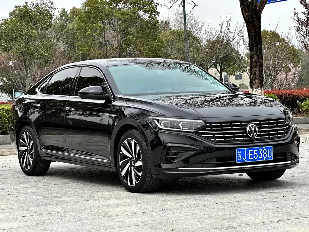 Passat 2024 380TSI Deluxe Edition купить на сайте DeffCars