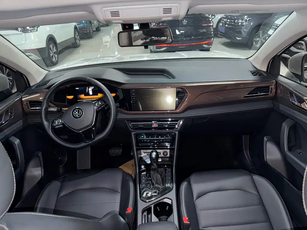 Tuyue 2022 280TSI two-wheel drive luxury version купить на сайте DeffCars