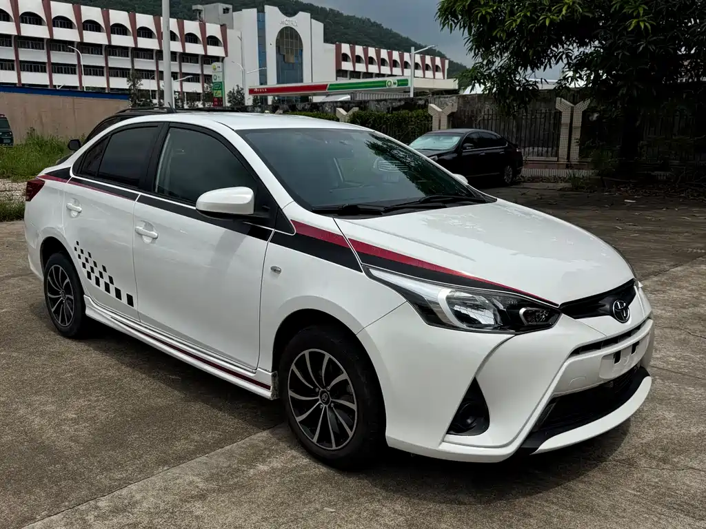 YARiS L 2018 1.5E CVT Champion Limited Edition купить на сайте DeffCars