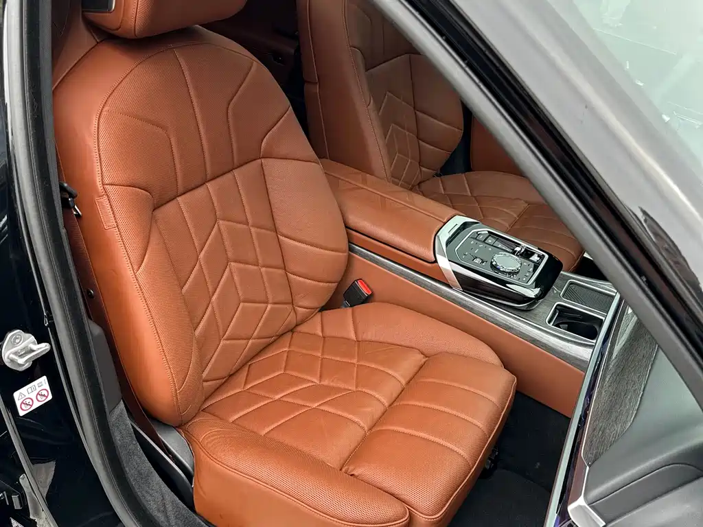 BMW 7 Series 2023 facelift 740Li exclusive M sports package купить на сайте DeffCars