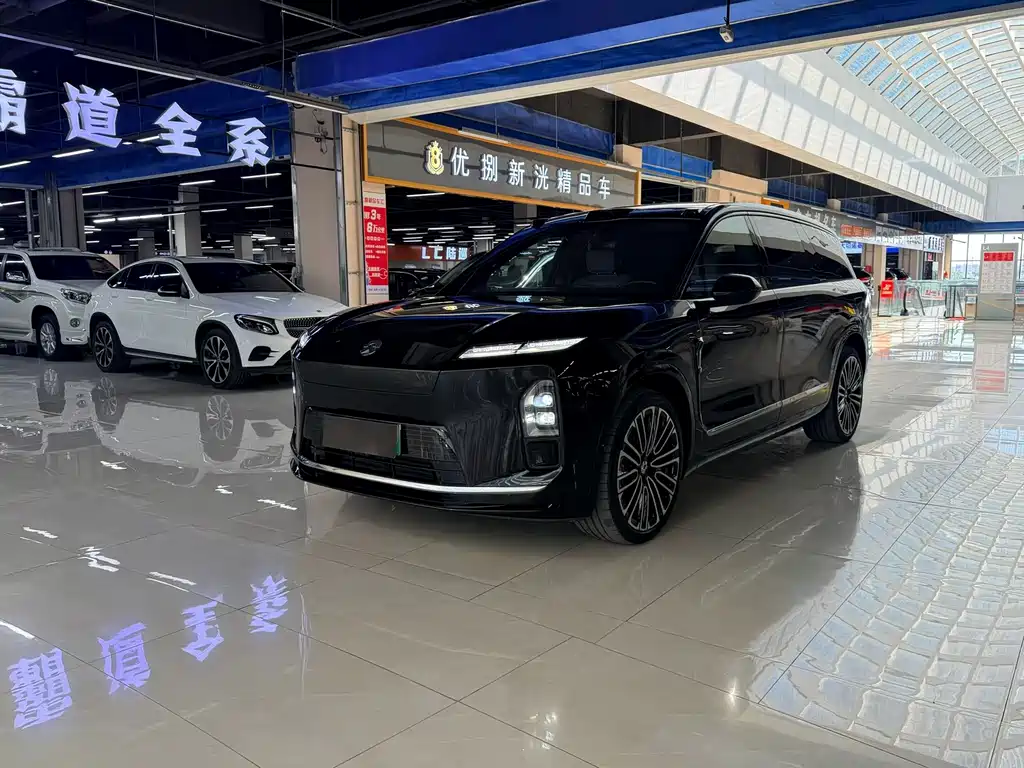 NiO ES8 2026 Six Seat Executive Signature Edition купить на сайте DeffCars