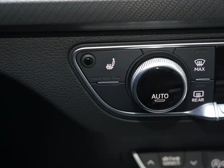 Audi Q5L 2022 45T luxury and dynamic model купить на сайте DeffCars