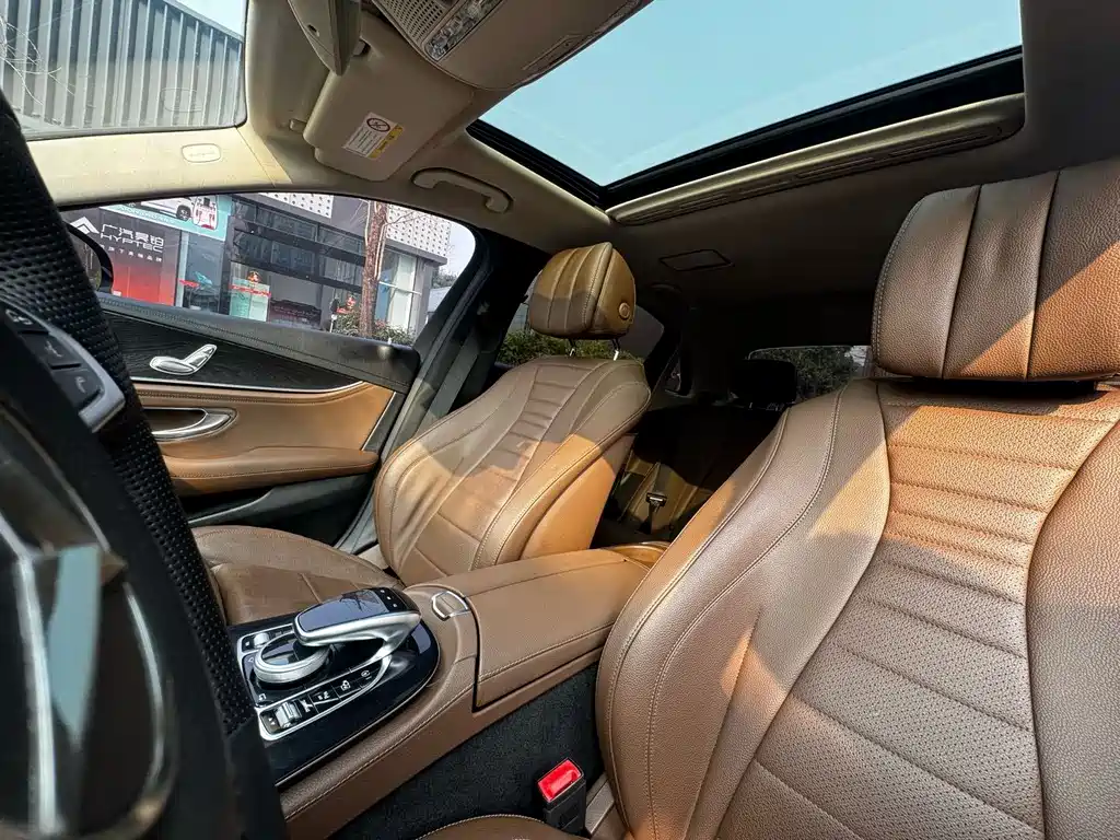 Mercedes-Benz E-Class 2016 E 200 L Sports купить на сайте DeffCars