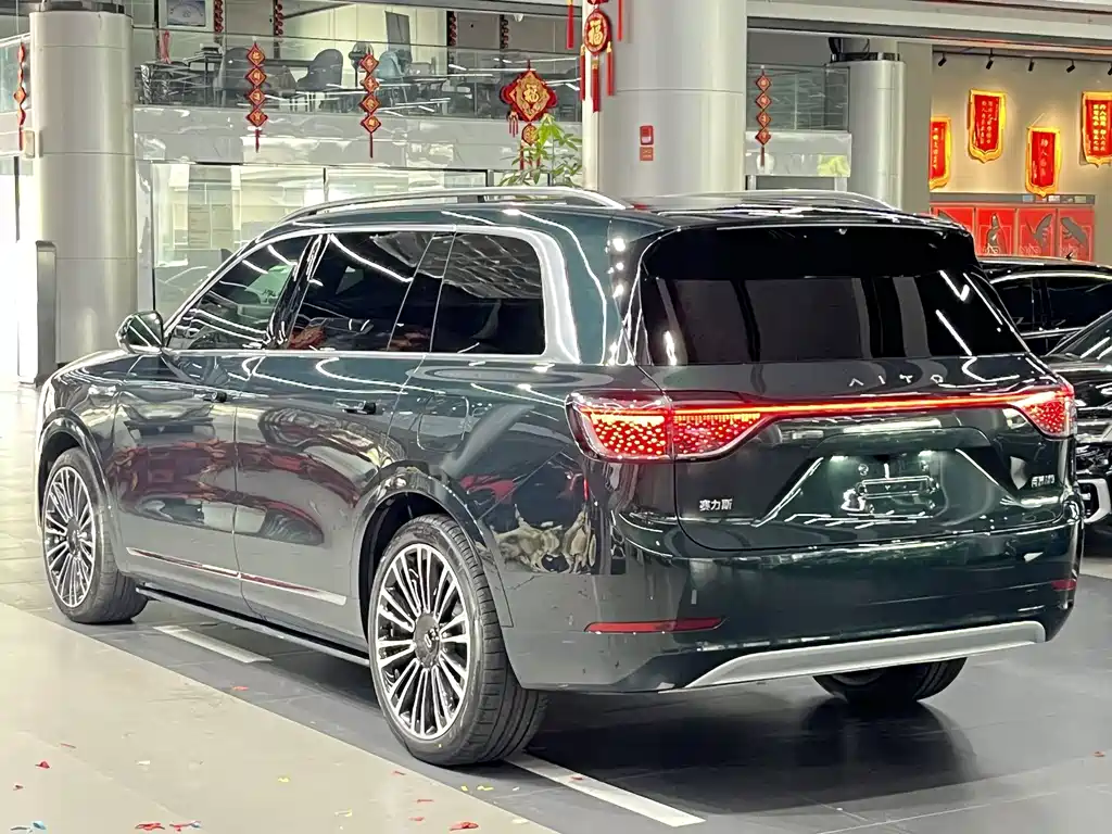 Wenjie M9 2024 extended range Ultra version 52kWh 5-seater version купить на сайте DeffCars