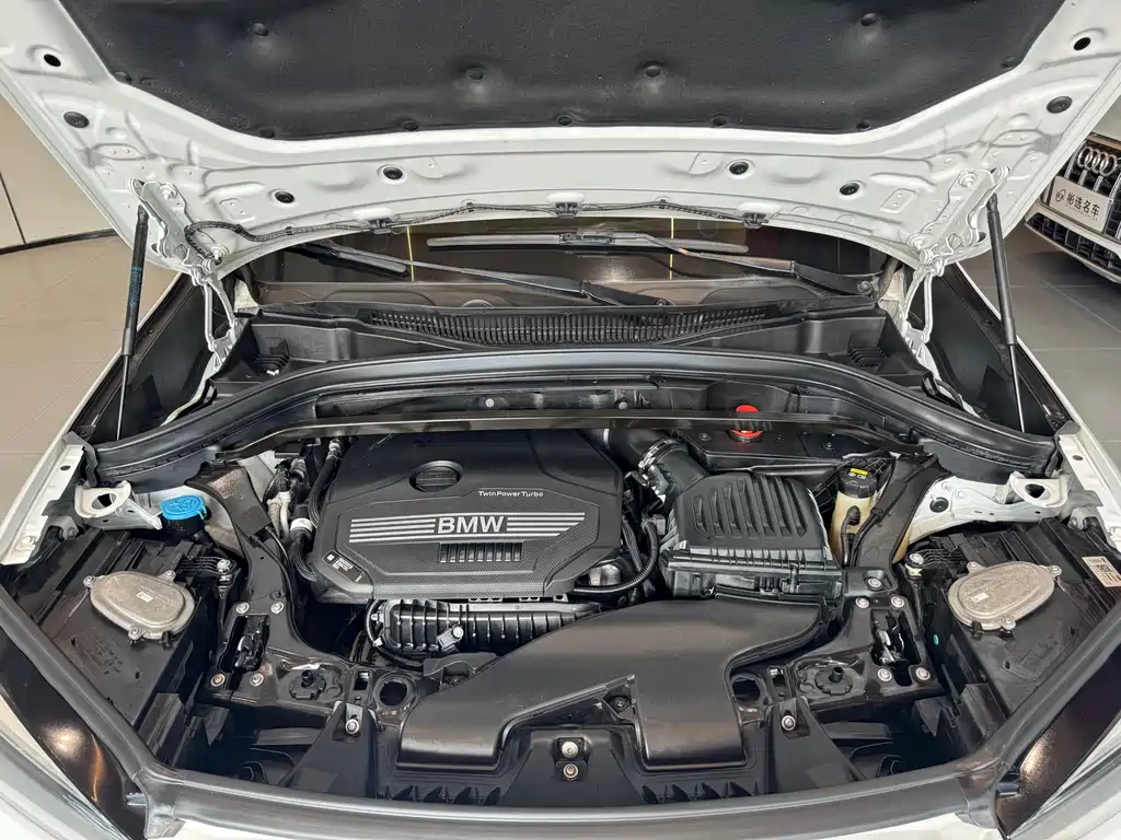 BMW X1 2020 sDrive20Li Exclusive Model купить на сайте DeffCars