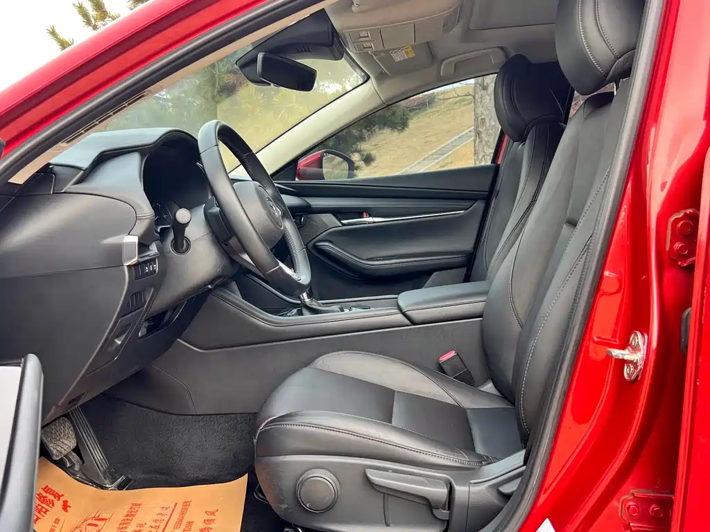Mazda3 Angkesela 2021 2.0L Automatic Premium Edition купить на сайте DeffCars