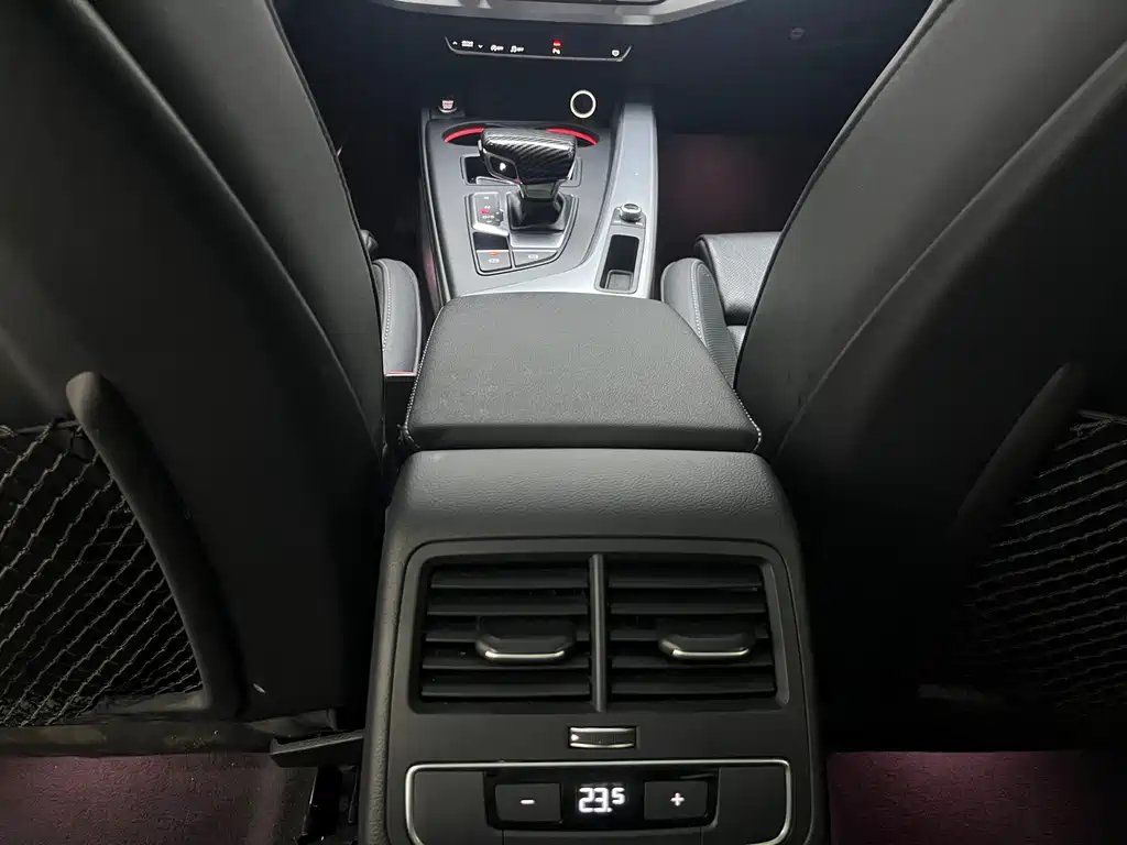 Audi A4L 2020 40 TFSI luxury and dynamic model купить на сайте DeffCars