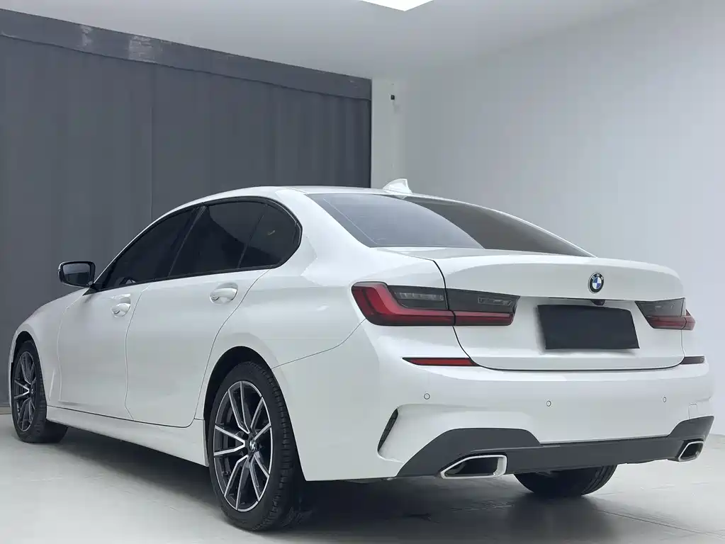 BMW 3 Series 2022 320Li M Sports Package купить на сайте DeffCars