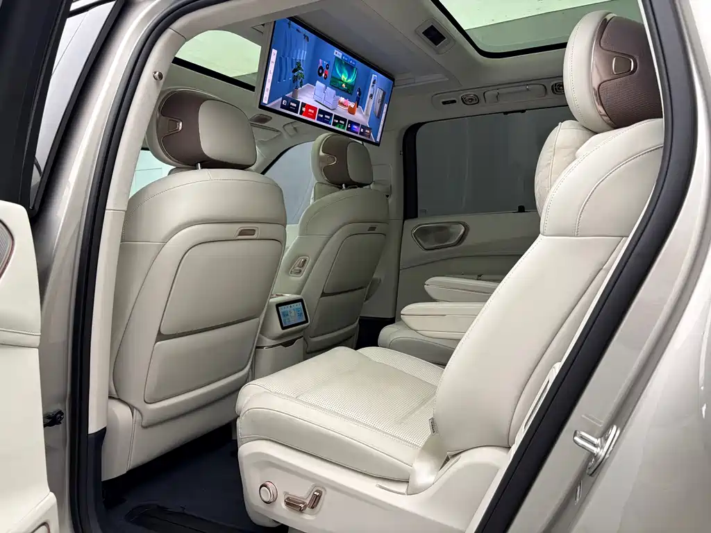 Lynk & Co 900 2025 2.0T Ultra купить на сайте DeffCars