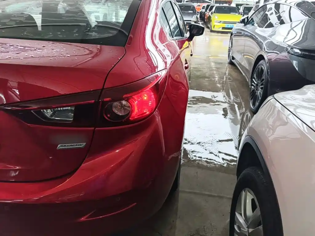 Mazda Axela 2016 sedan 1.5L automatic luxury model купить на сайте DeffCars