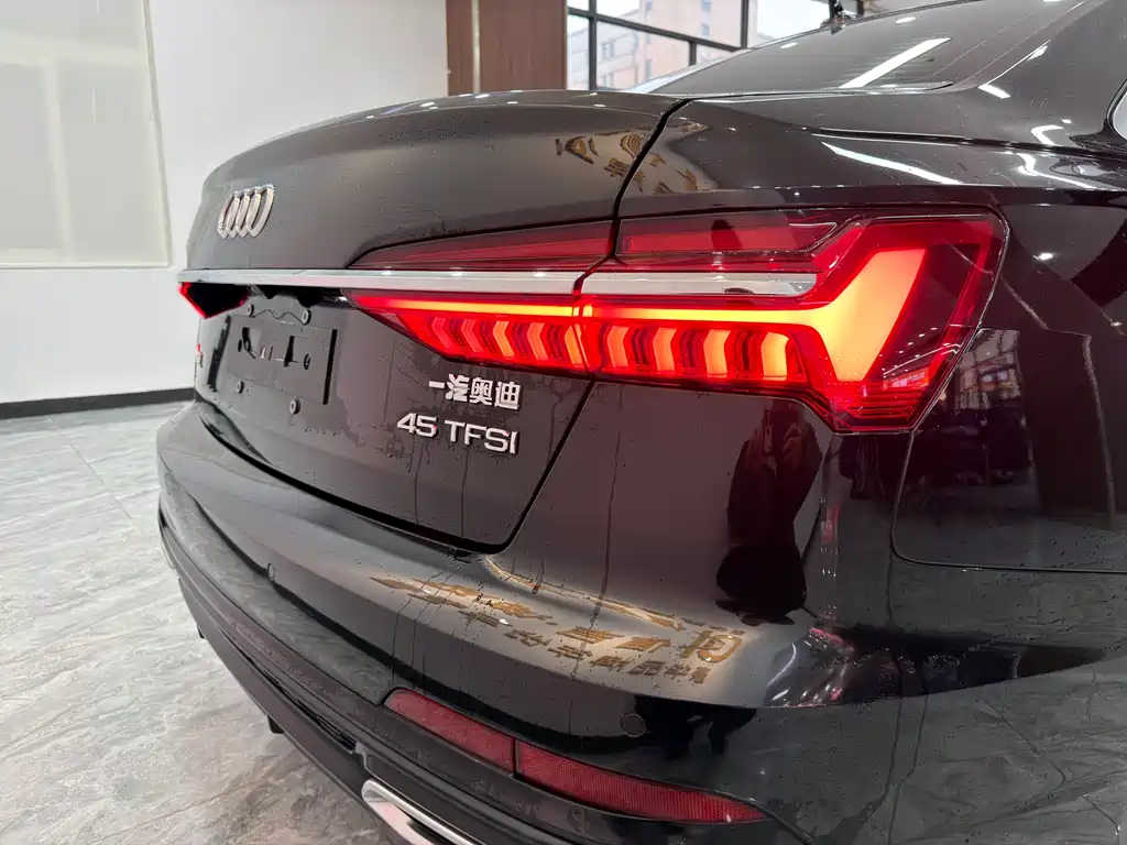 Audi A6L 2022 45 TFSI Premium Dynamic Model купить на сайте DeffCars