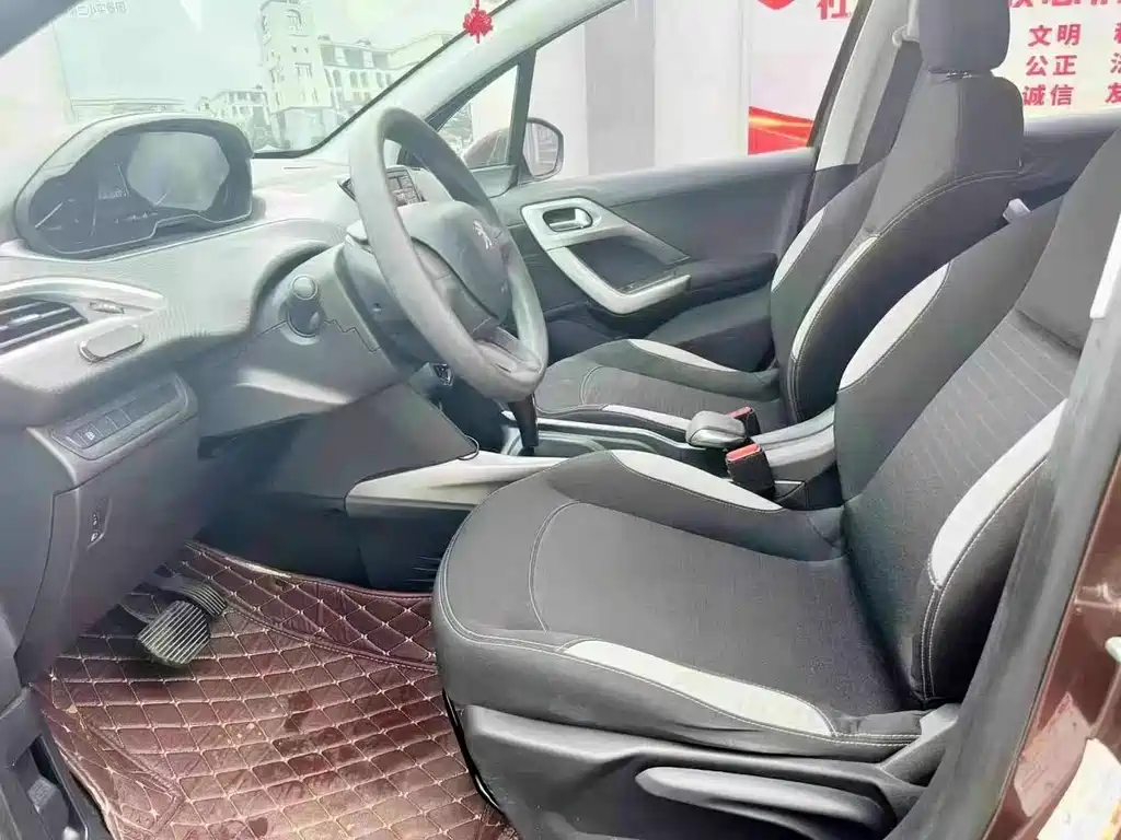 Peugeot 2008 2014 1.6L automatic trendy version купить на сайте DeffCars