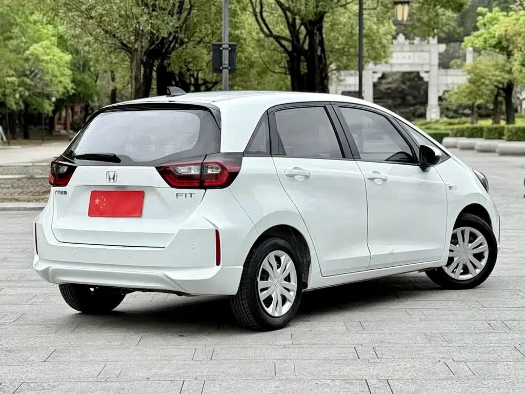 Fit 2021 1.5L CVT Trendy Edition купить на сайте DeffCars